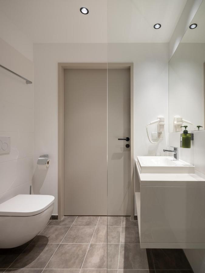 Hotel At Home - Late Arrival Self Check In Graz Bagian luar foto